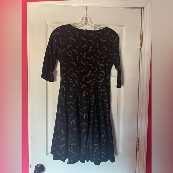 Unique Vintage A-Line Bat Dress *missing belt* - Picture 4 of 4